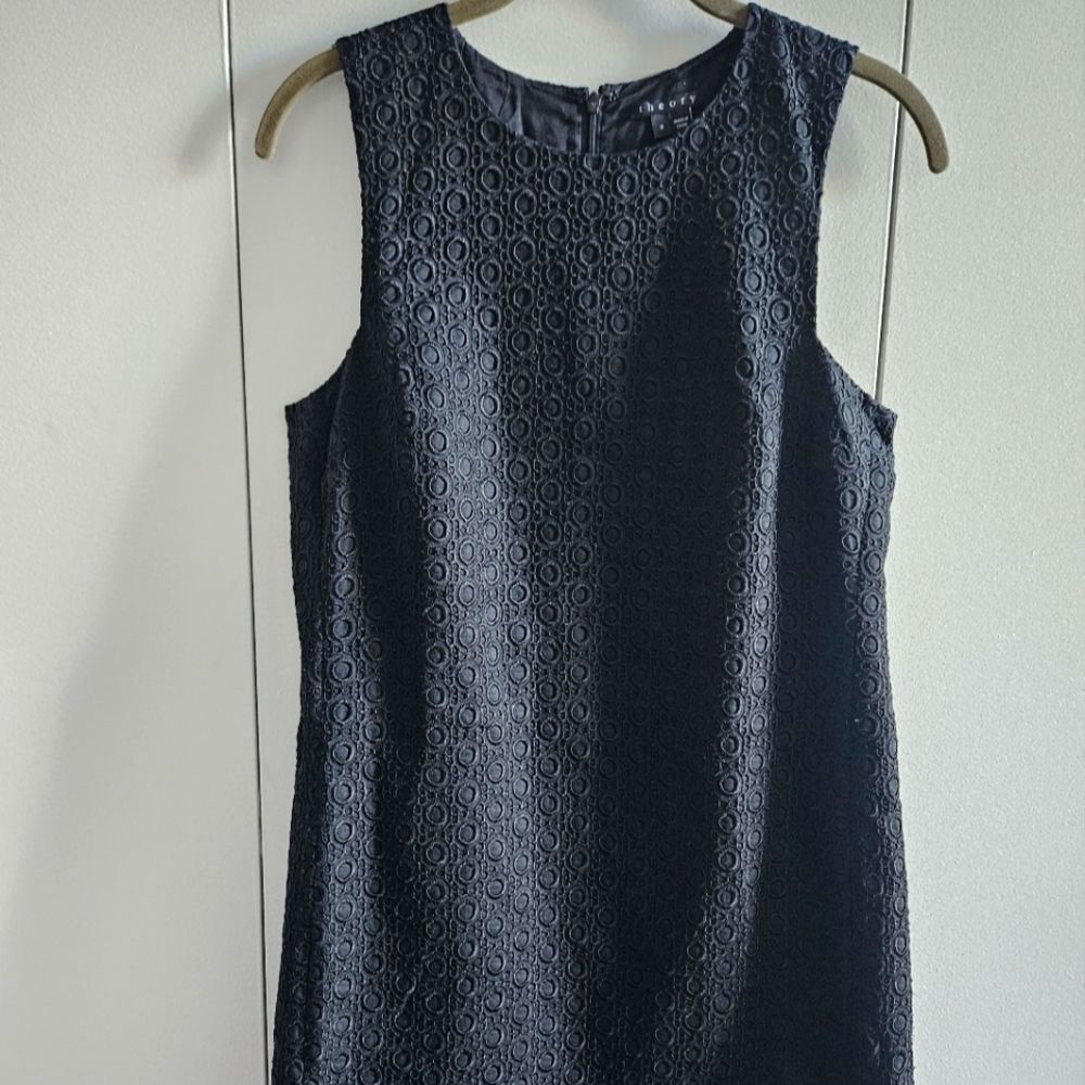 Theory Size 6 Black Circle Embroidery Print Shift Dress